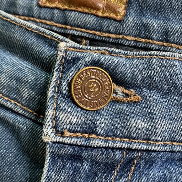 mother‎ High Waisted Looker Jeans in Gift Wrap Wash - Picture 7 of 7